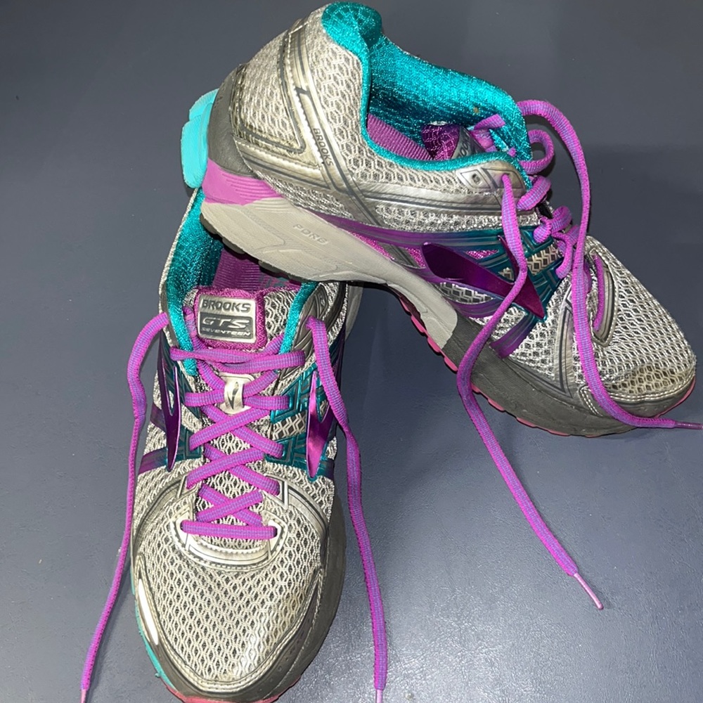 Brooks GTS Seventeen running shoes - Picture 1 of 11